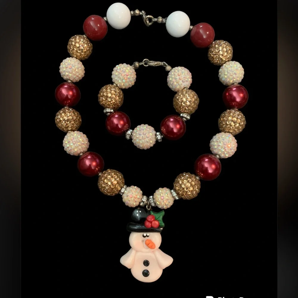 Kids Snowman necklace and bracelet set.
